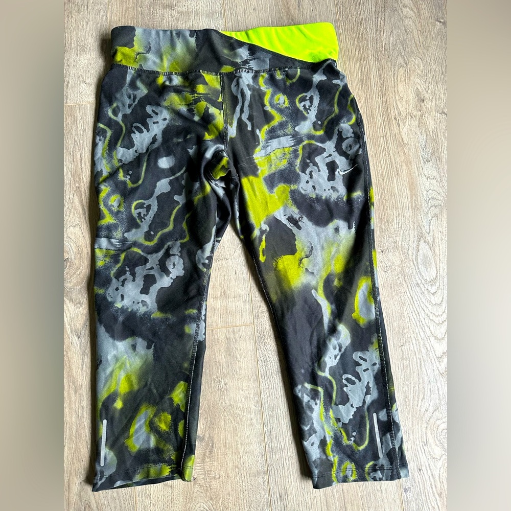 Nike capri workout pants